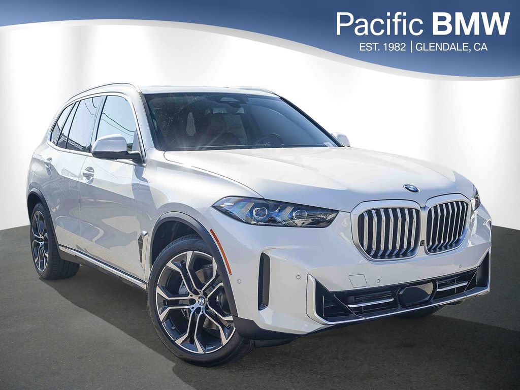 New 2026 BMW X5 xDrive40i w/ Parking Assistance Package