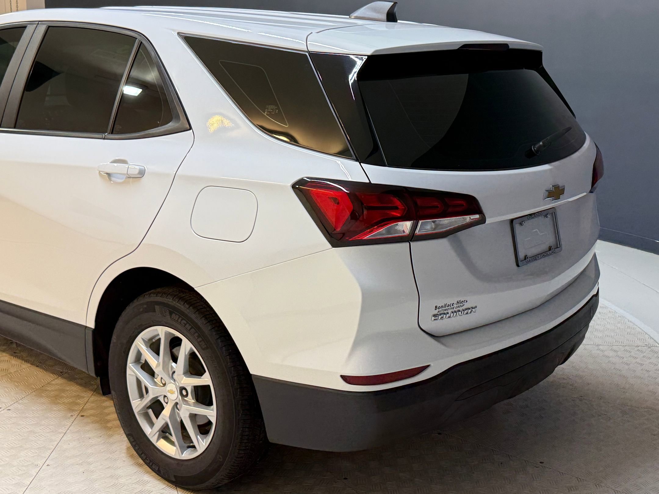 Used 2023 Chevrolet Equinox LS image 21