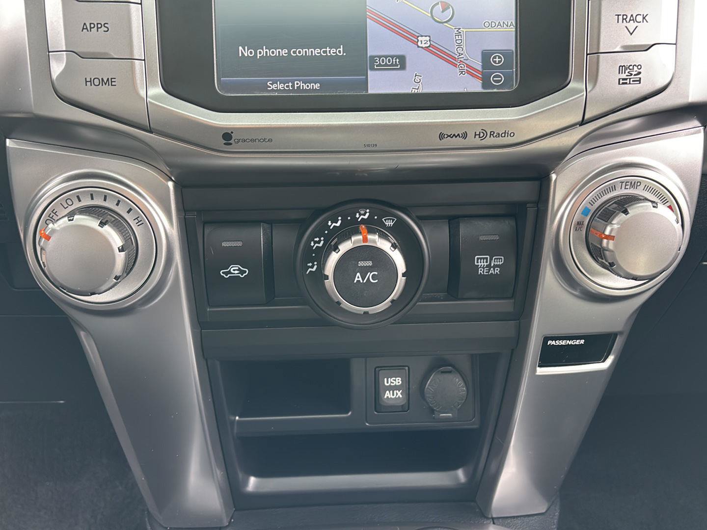 Used 2018 Toyota 4Runner SR5 Premium AWD/4WD image 32