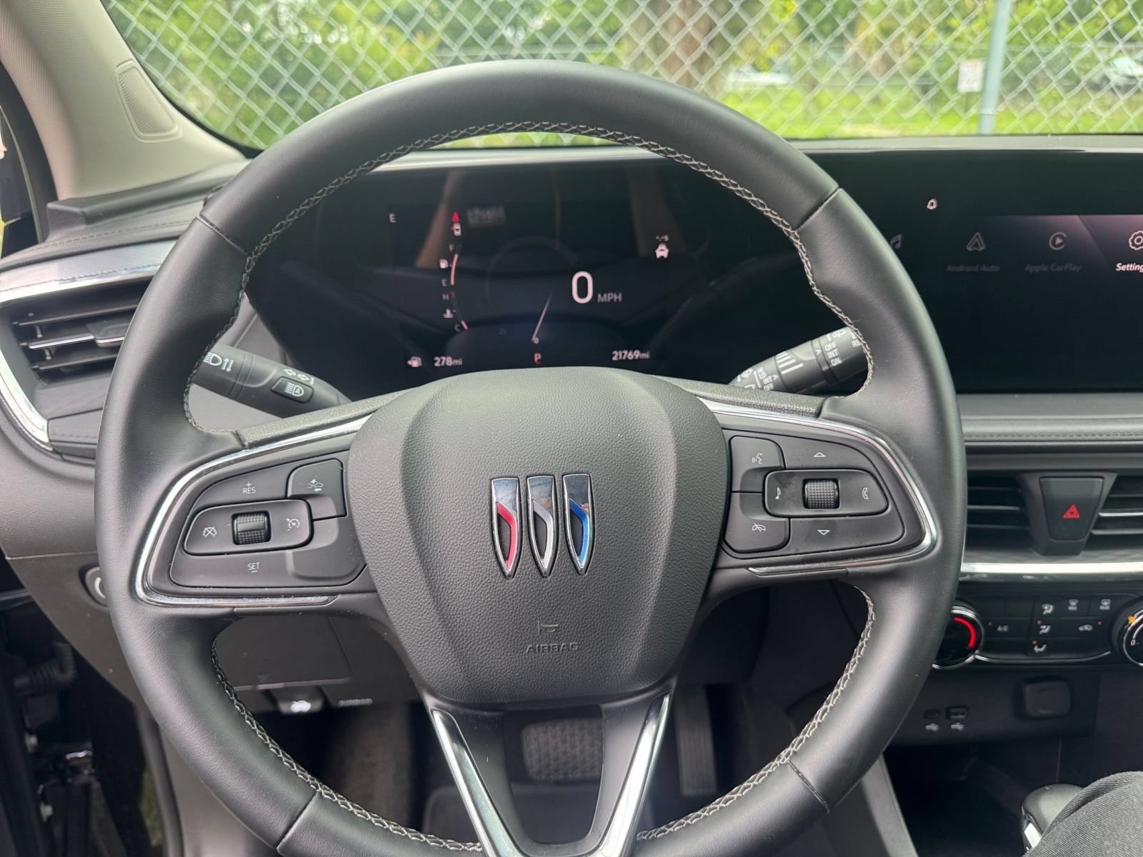 Used 2025 Buick Encore GX Preferred FWD image 27