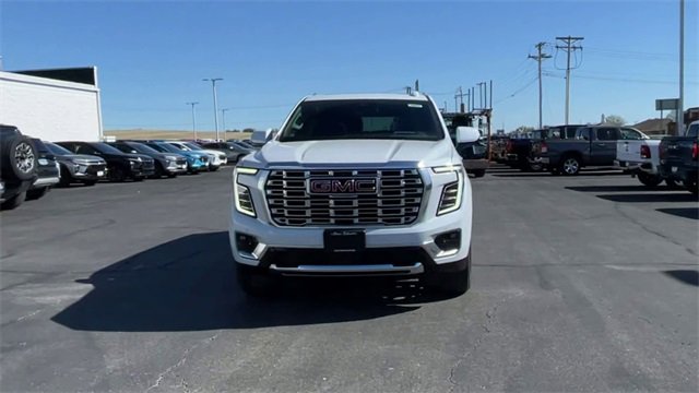 New 2026 GMC Yukon Denali w/ Sun & Power Step Package image 3