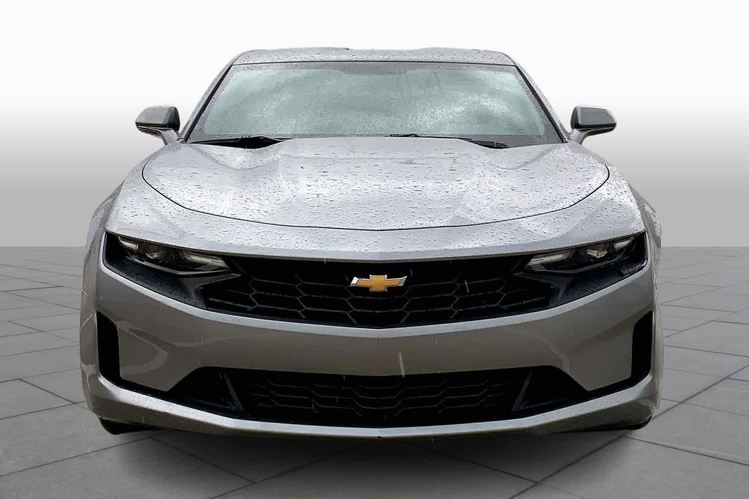 Used 2019 Chevrolet Camaro LT w/ Technology Package RWD image 4