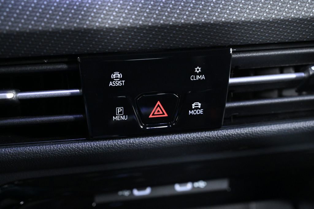 Used 2024 Volkswagen Golf R image 19