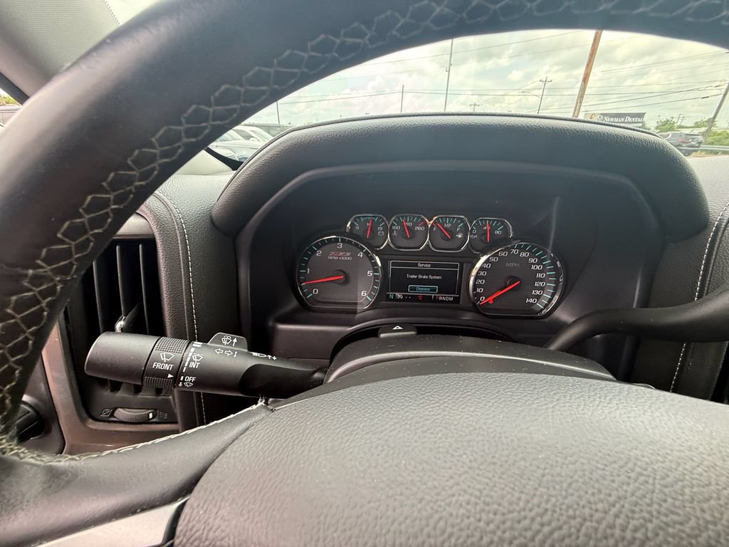 Used 2015 Chevrolet Silverado 1500 LTZ Z71 w/ LTZ Plus Package AWD/4WD image 17
