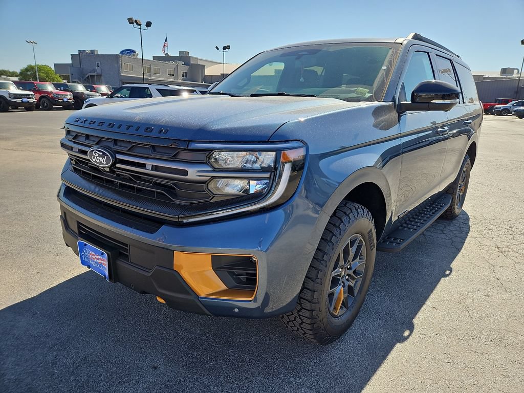 New 2027 Ford Expedition Tremor w/ Driver's Package AWD/4WD image 4