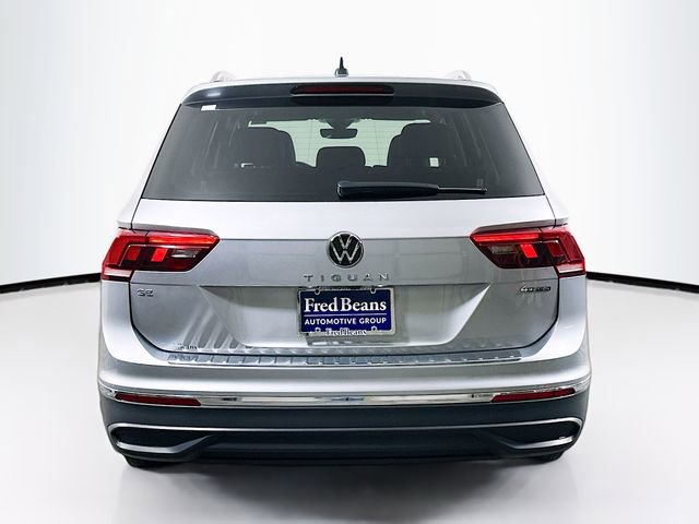 Used 2023 Volkswagen Tiguan SE AWD/4WD image 7