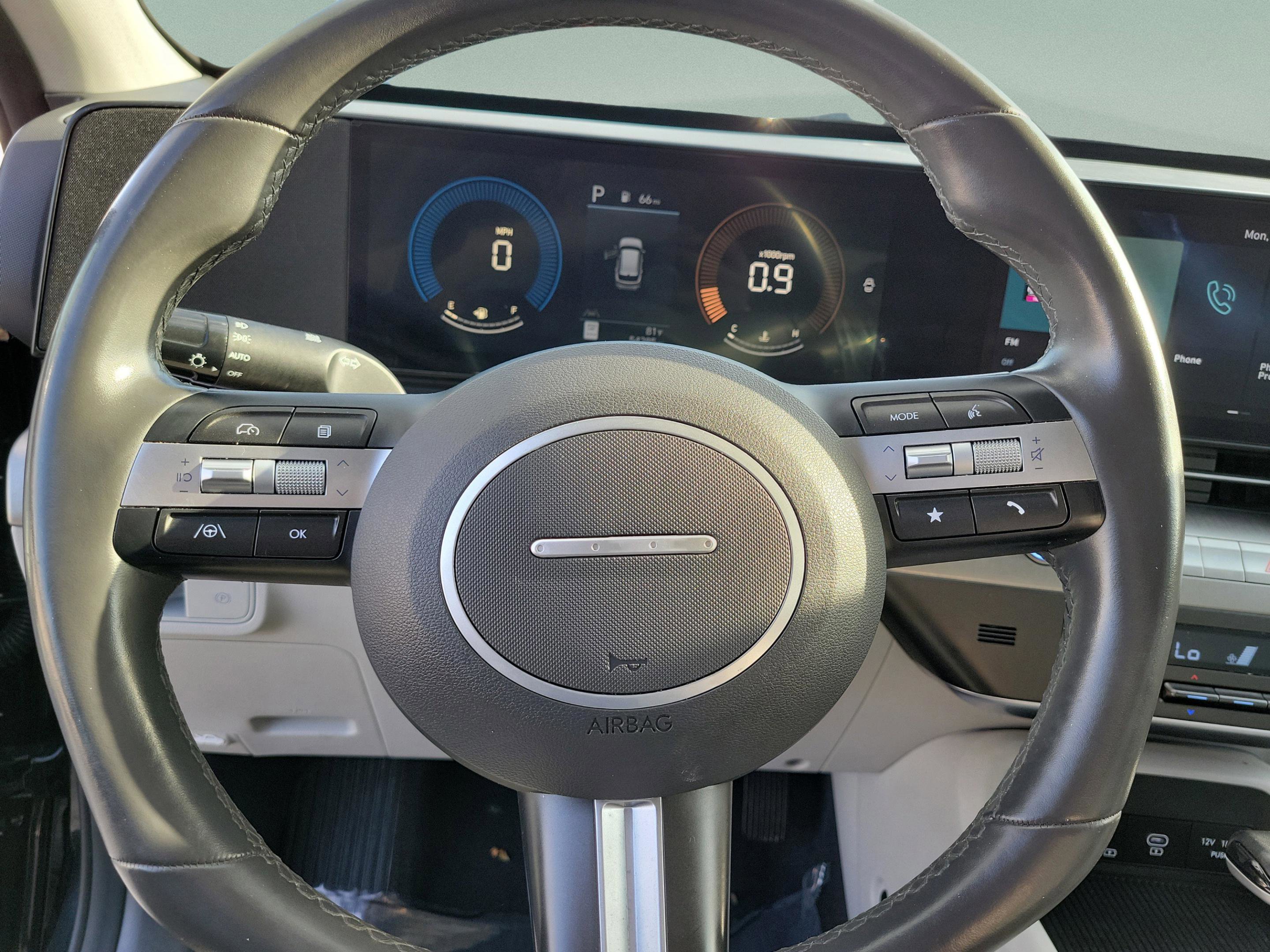 Used 2024 Hyundai Kona SEL FWD image 18