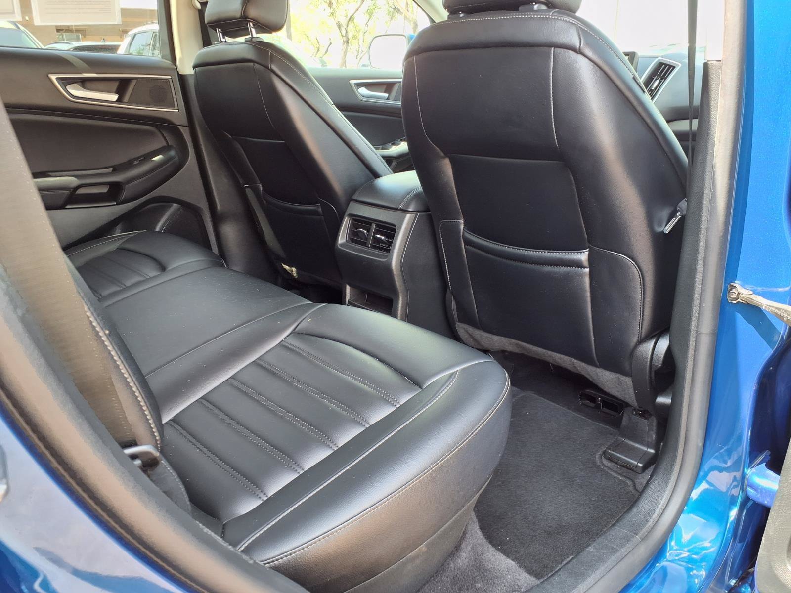 Used 2023 Ford Edge SEL AWD/4WD image 13