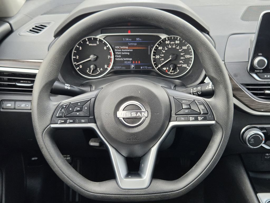 Used 2024 Nissan Altima 2.5 SV FWD image 15
