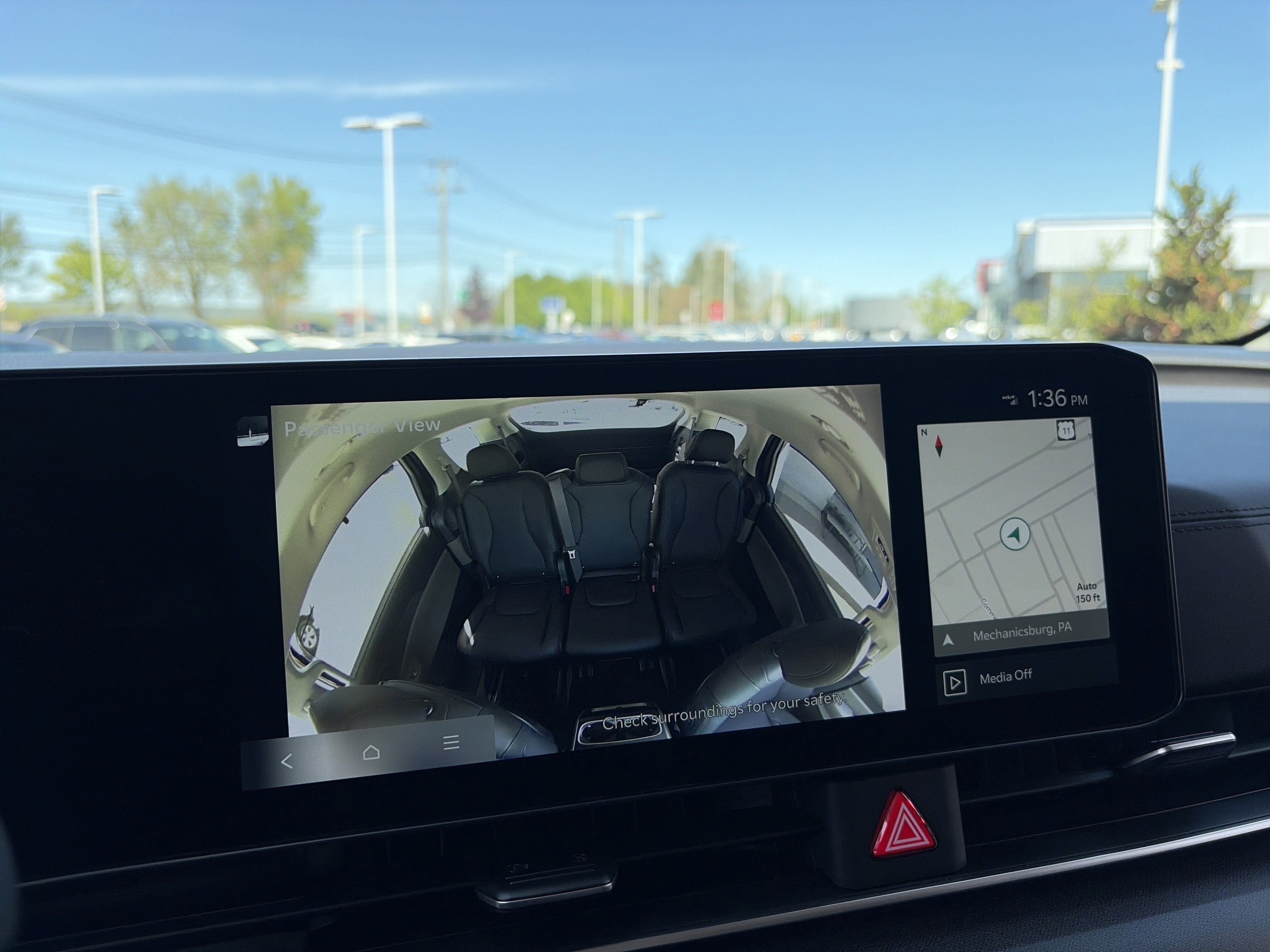 Used 2026 Kia Carnival EX FWD image 52