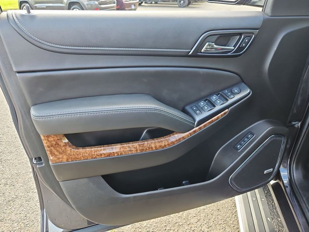 Used 2017 Chevrolet Tahoe Premier AWD/4WD image 9