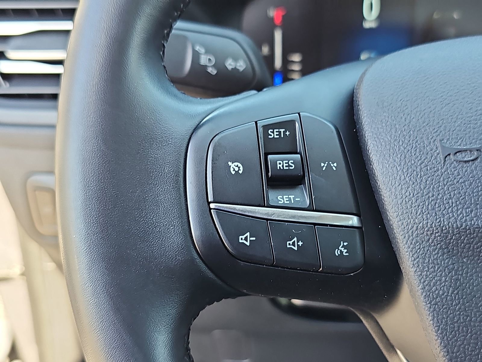 Used 2024 Ford Escape Active FWD image 17