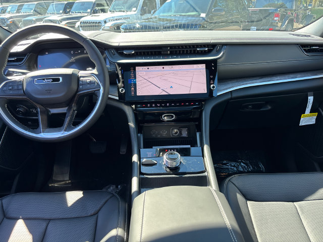 New 2027 Jeep Grand Cherokee L Limited AWD/4WD image 13