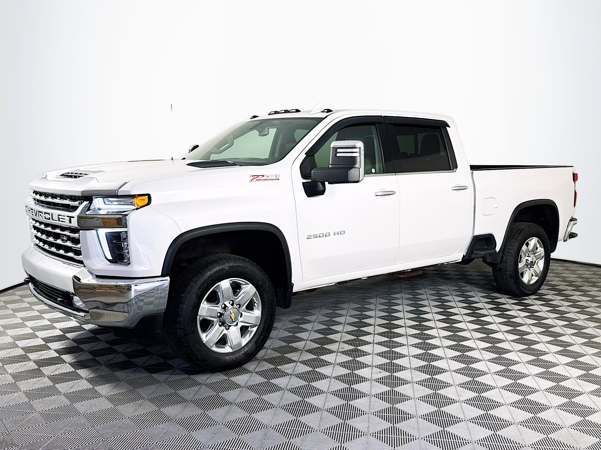 Used 2021 Chevrolet Silverado 2500 LTZ w/ LTZ Convenience Package image 4