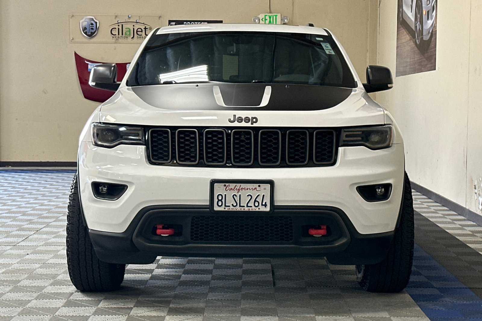 Used 2019 Jeep Grand Cherokee Trailhawk w/ Trailhawk Luxury Group AWD/4WD image 9