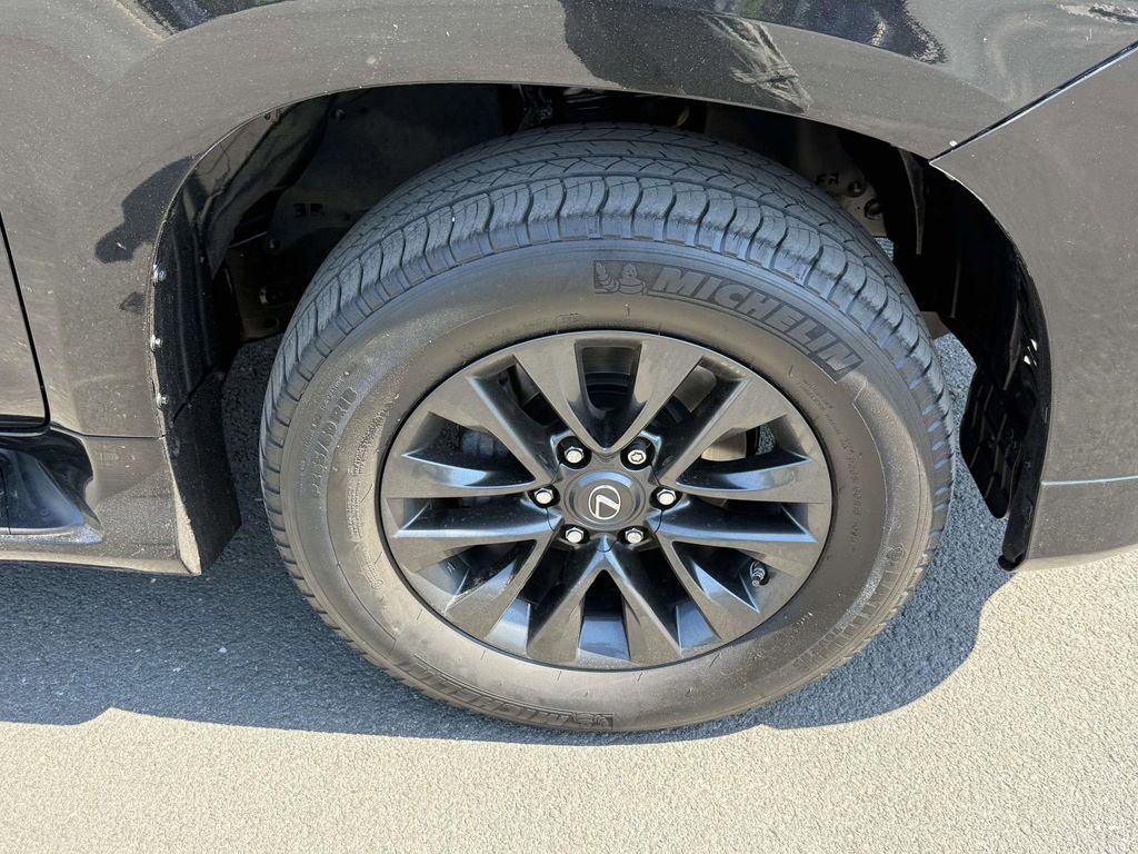 Used 2023 Lexus GX 460 Premium w/ Premium Package AWD/4WD image 7