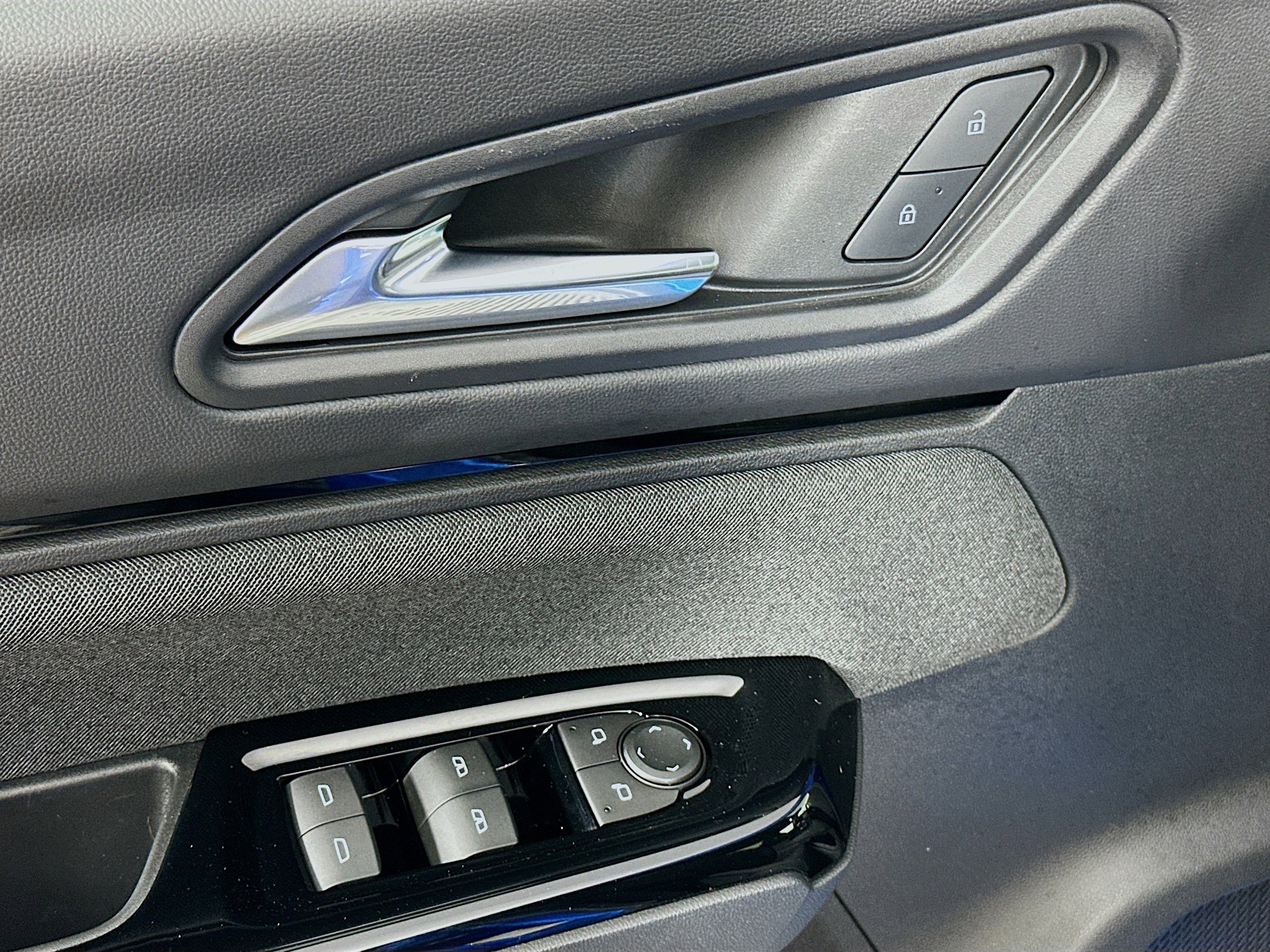 Used 2024 Honda Prologue EX image 15