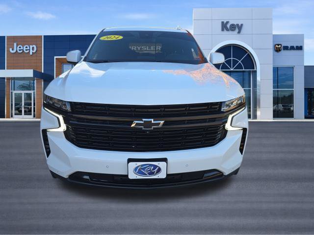 Used 2023 Chevrolet Tahoe RST w/ Luxury Package AWD/4WD image 2