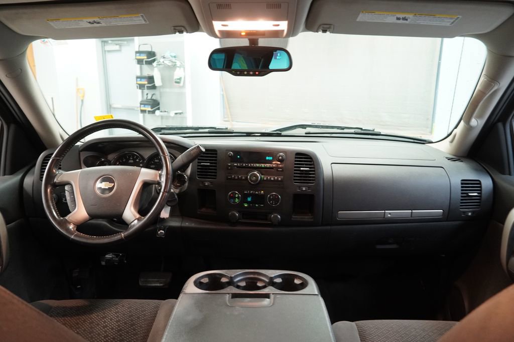 Used 2007 Chevrolet Silverado 1500 LT w/ Towing Package RWD image 17