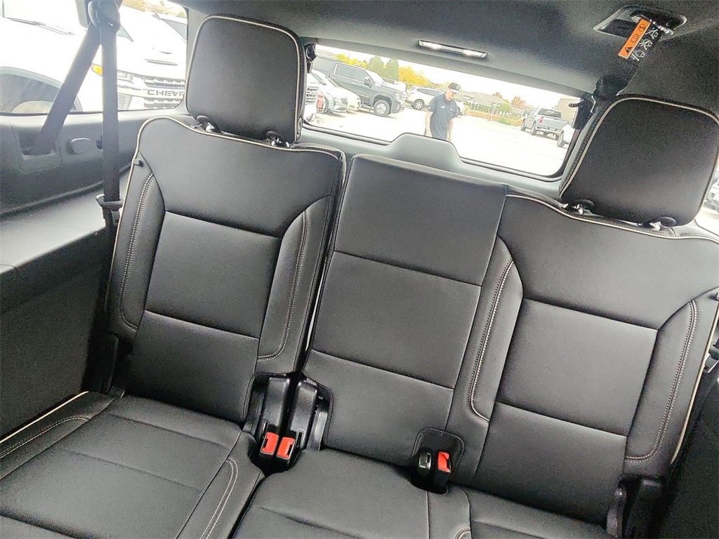 New 2026 Chevrolet Suburban Premier w/ Sun And Tow Package image 36