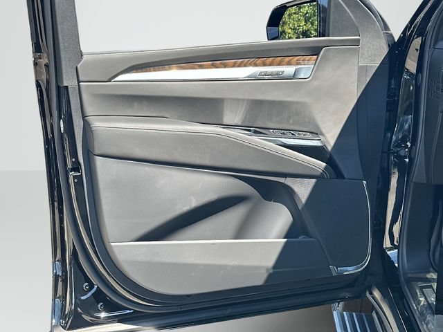 New 2026 Cadillac Escalade ESV Platinum Sport w/ LPO, ONYX Package AWD/4WD image 8
