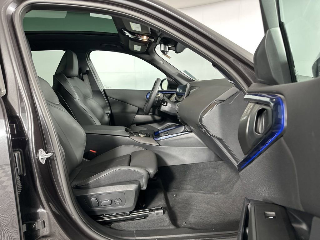 Used 2025 BMW X3 xDrive30i w/ Premium Package image 29