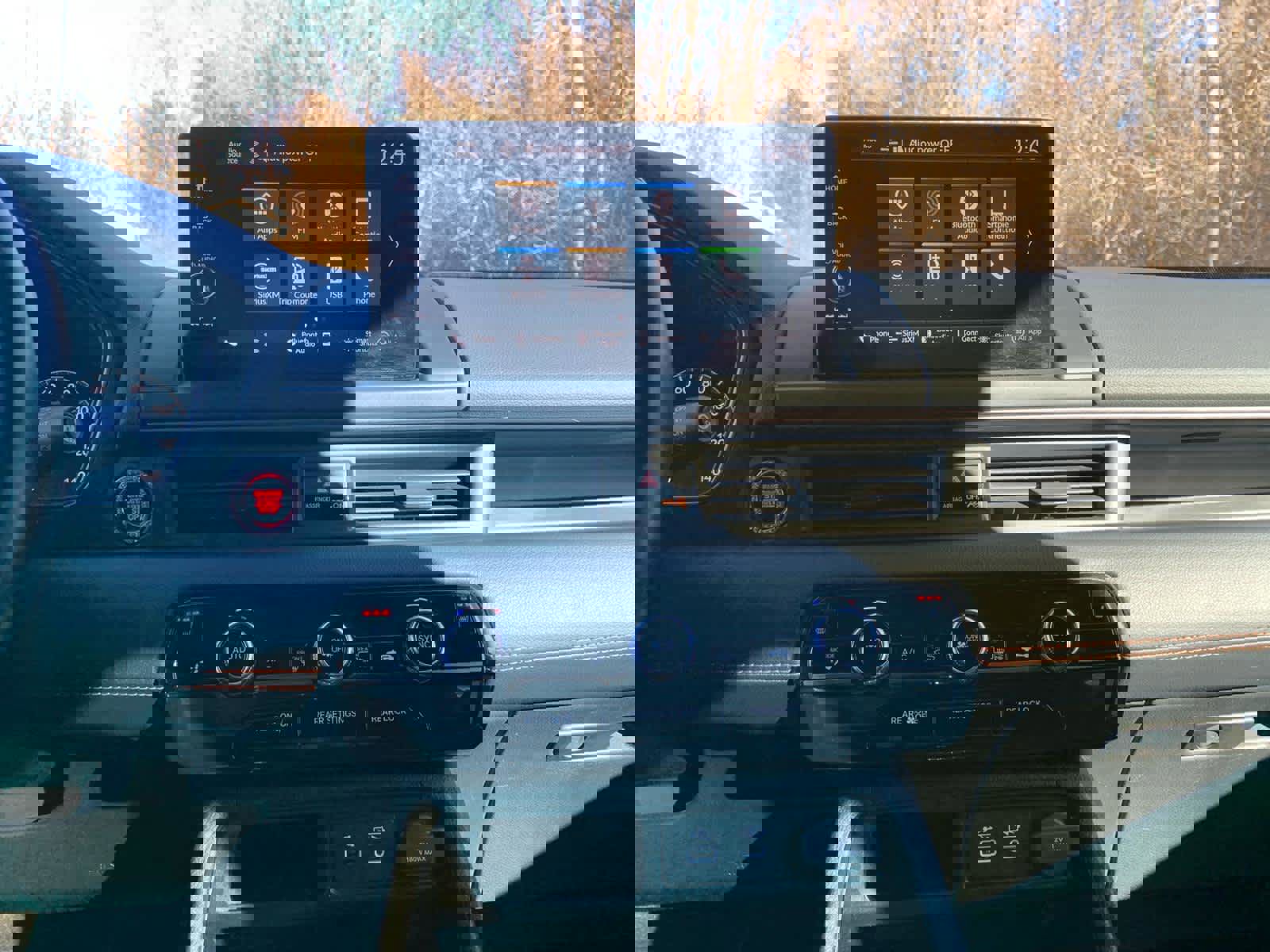 Used 2025 Honda Pilot TrailSport image 26