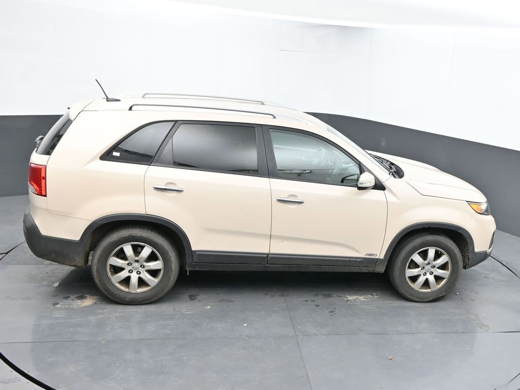 Used 2012 Kia Sorento LX w/ Third Row Pkg AWD/4WD image 21
