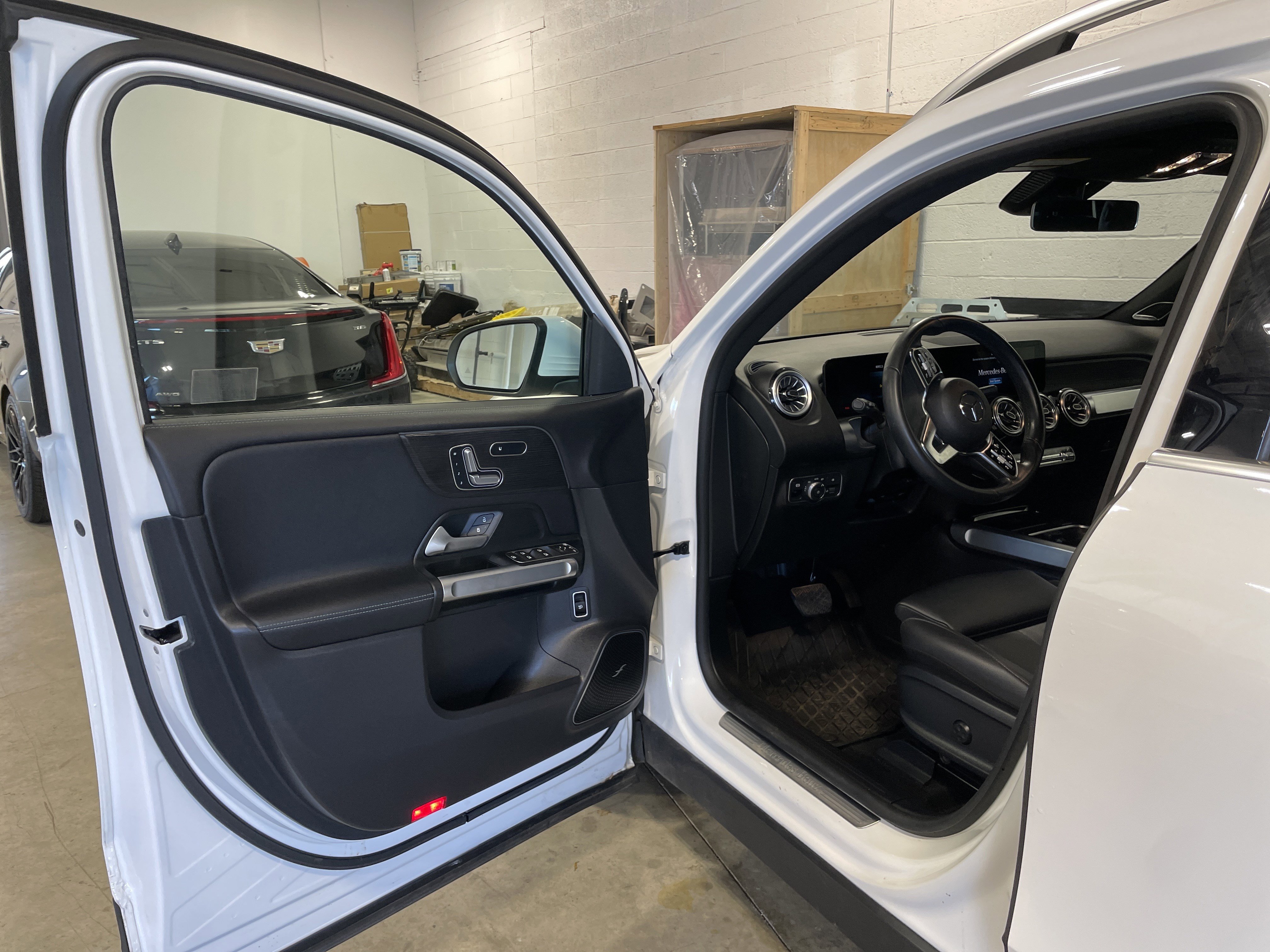 Used 2023 Mercedes-Benz EQB 350 4MATIC SUV w/ Pinnacle Package image 31