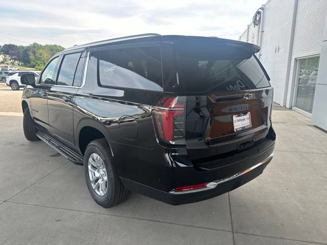 New 2026 Chevrolet Suburban LS w/ LPO, Dark Essentials Package AWD/4WD image 7