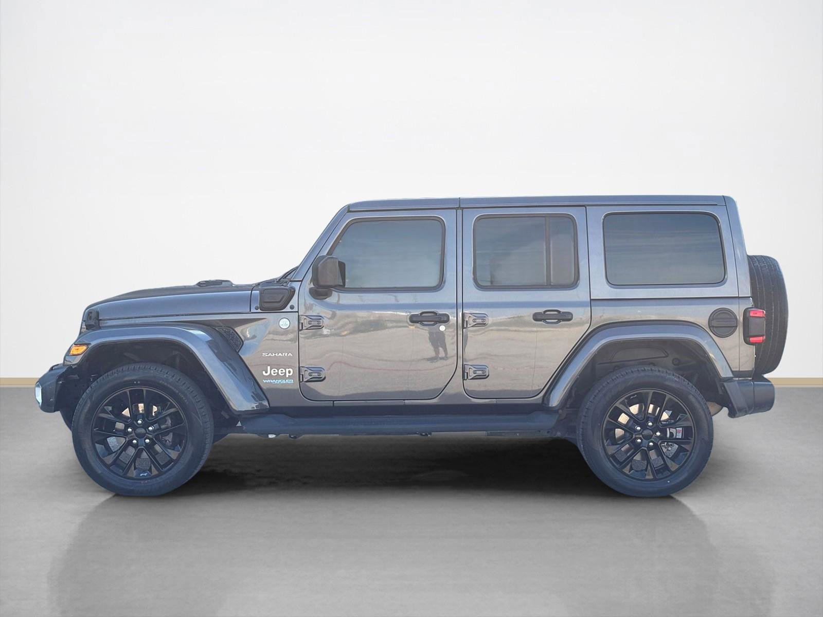 Used 2021 Jeep Wrangler Unlimited Sahara w/ Safety Group image 6