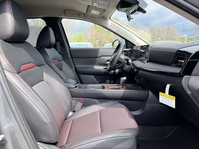 New 2026 Nissan Kicks SR w/ Cold Weather Package image 10