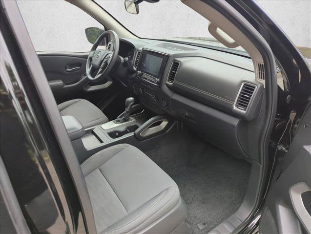 Used 2022 Nissan Frontier SV AWD/4WD image 25