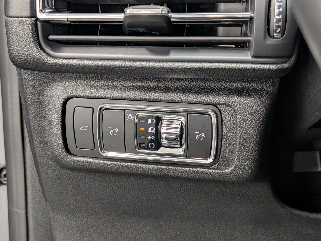 Certified 2022 Lincoln Corsair AWD w/ Premium Package image 24