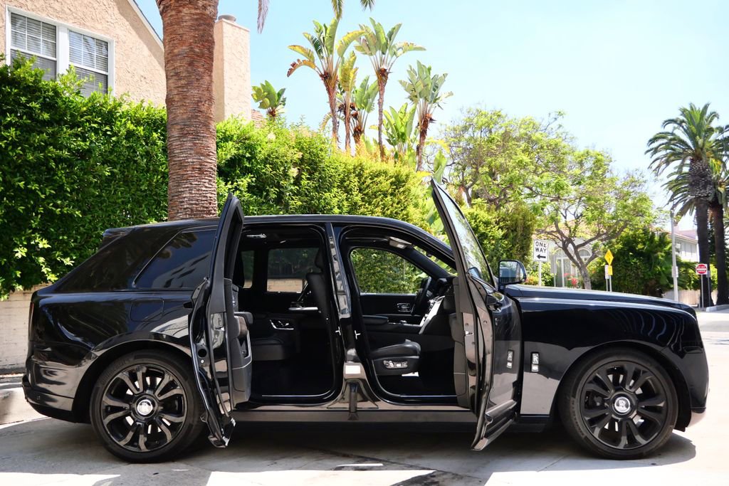 Used 2019 Rolls-Royce Cullinan AWD/4WD image 5