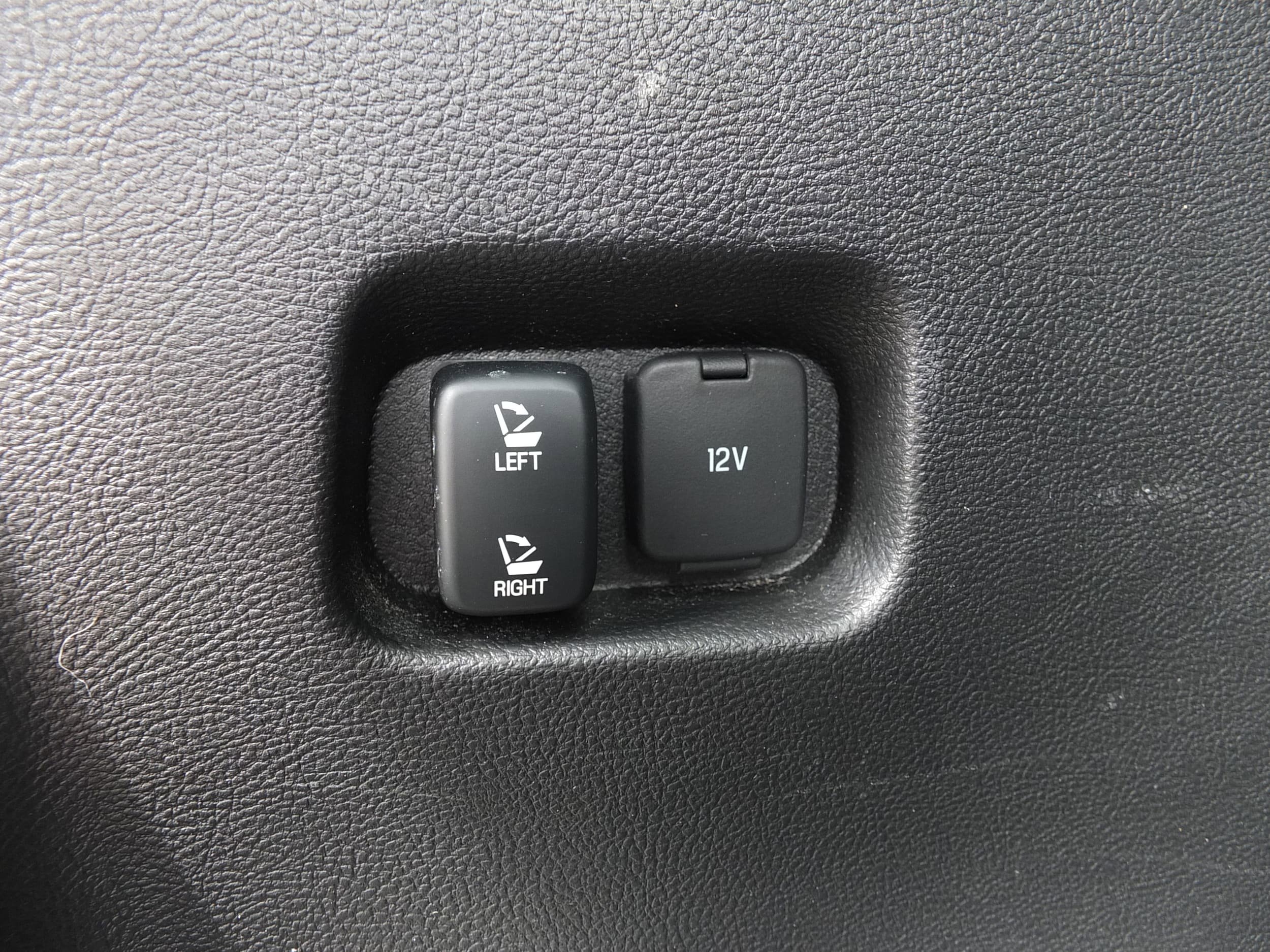 Used 2024 Ford Edge SEL w/ Convenience Package AWD/4WD image 17