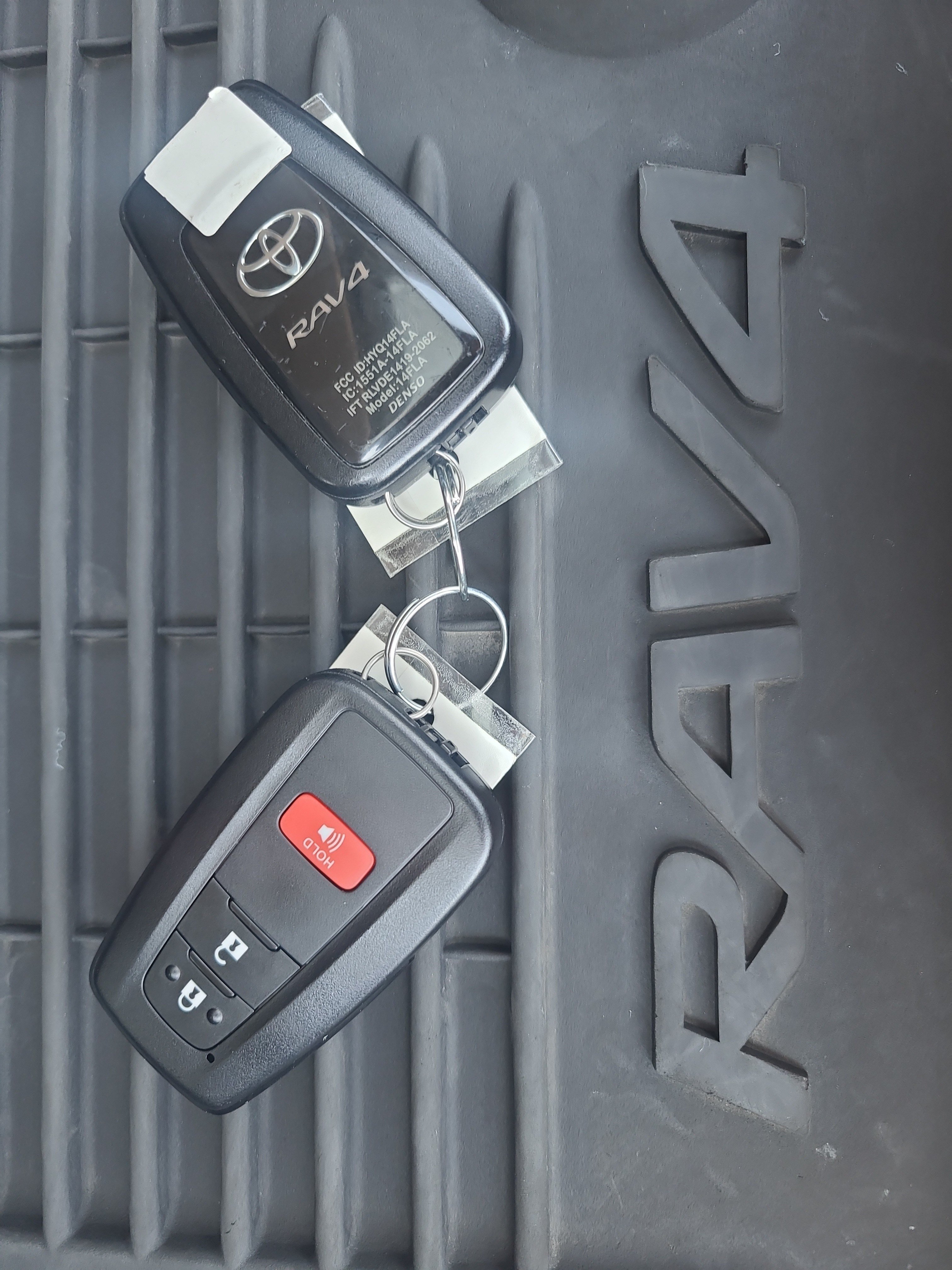 Certified 2025 Toyota RAV4 XLE AWD/4WD image 30