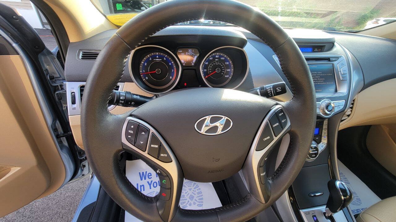 Used 2013 Hyundai Elantra Limited w/ Technology Pkg FWD image 14