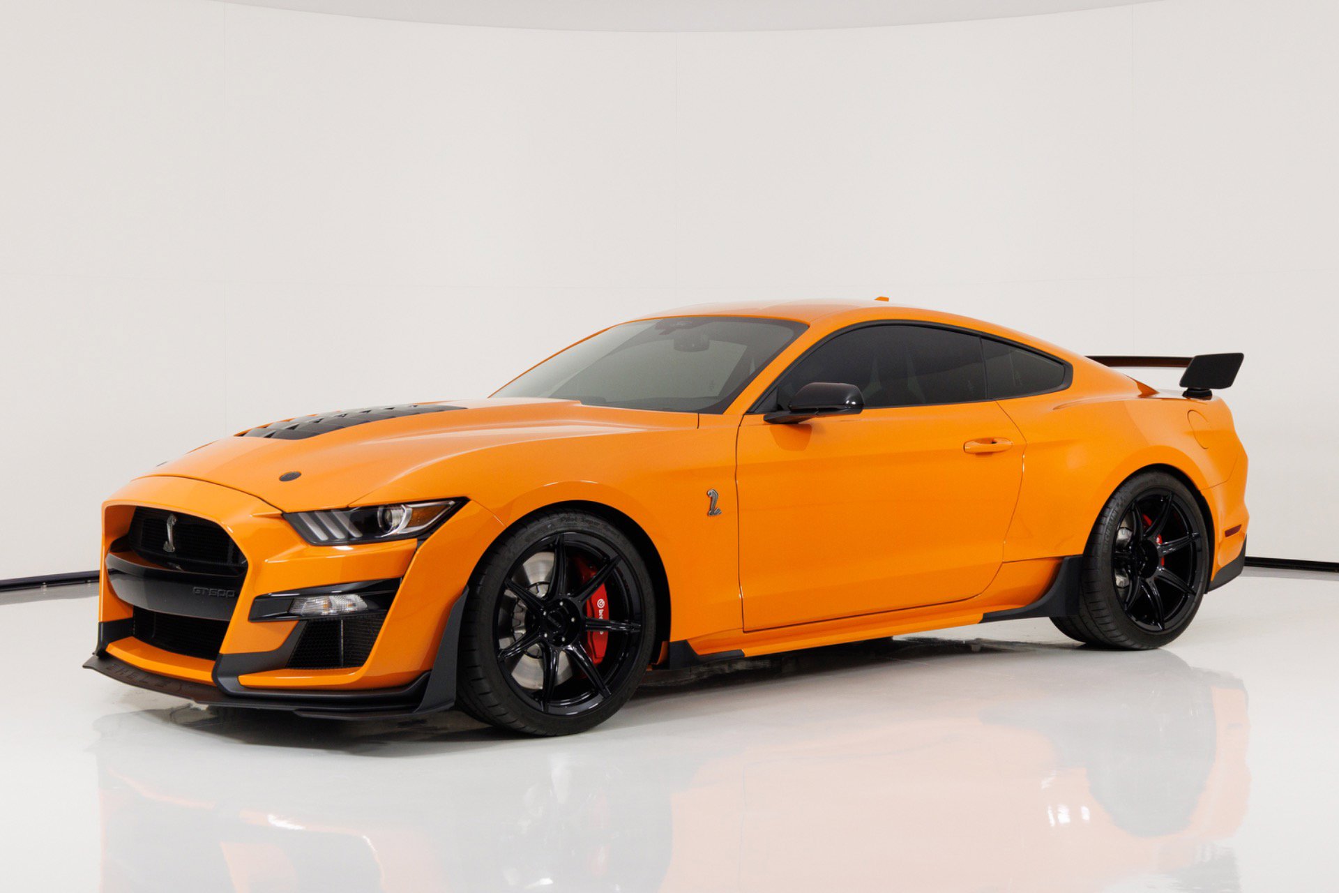 Used 2021 Ford Mustang Shelby GT500 w/ Carbon Fiber Track Pack RWD image 7