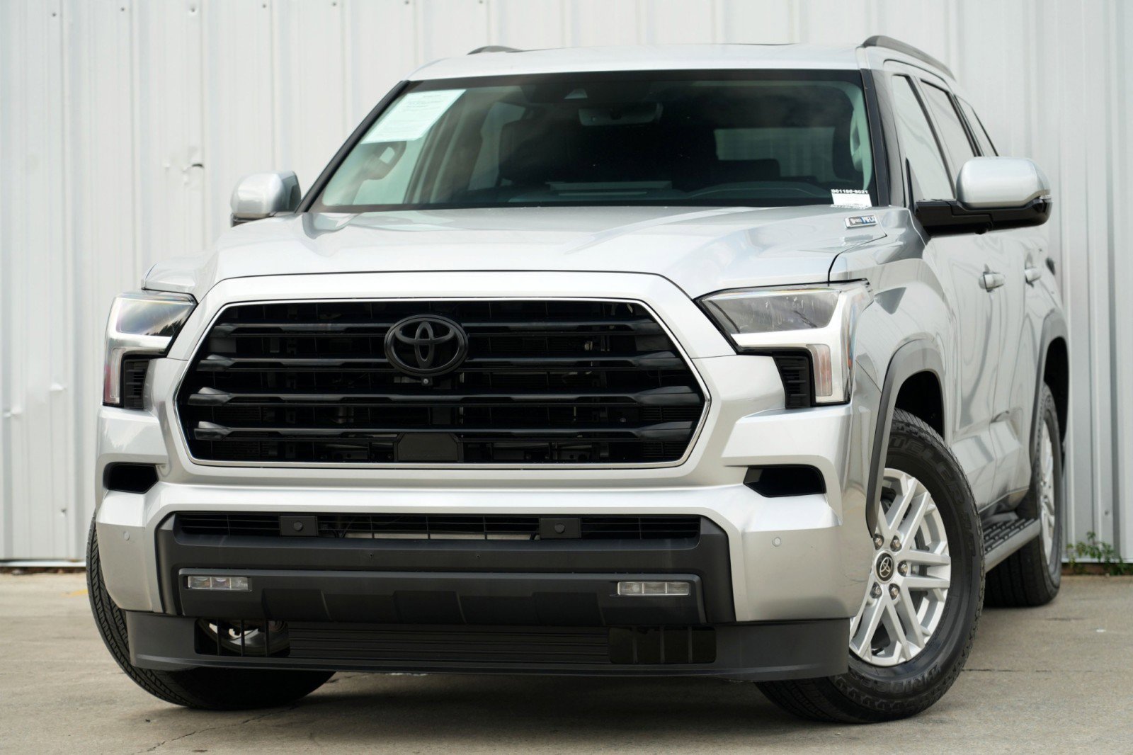 Used 2023 Toyota Sequoia SR5 image 3