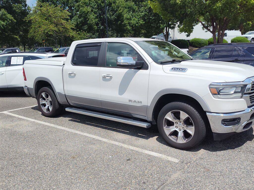 Used 2019 RAM 1500 Laramie AWD/4WD image 2