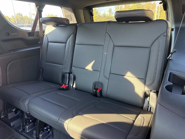 New 2026 Chevrolet Suburban High Country AWD/4WD image 21