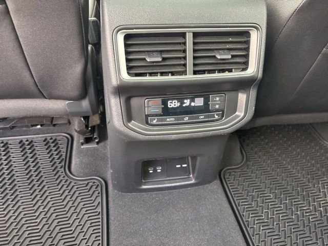Certified 2025 Volkswagen Atlas SEL AWD/4WD image 17