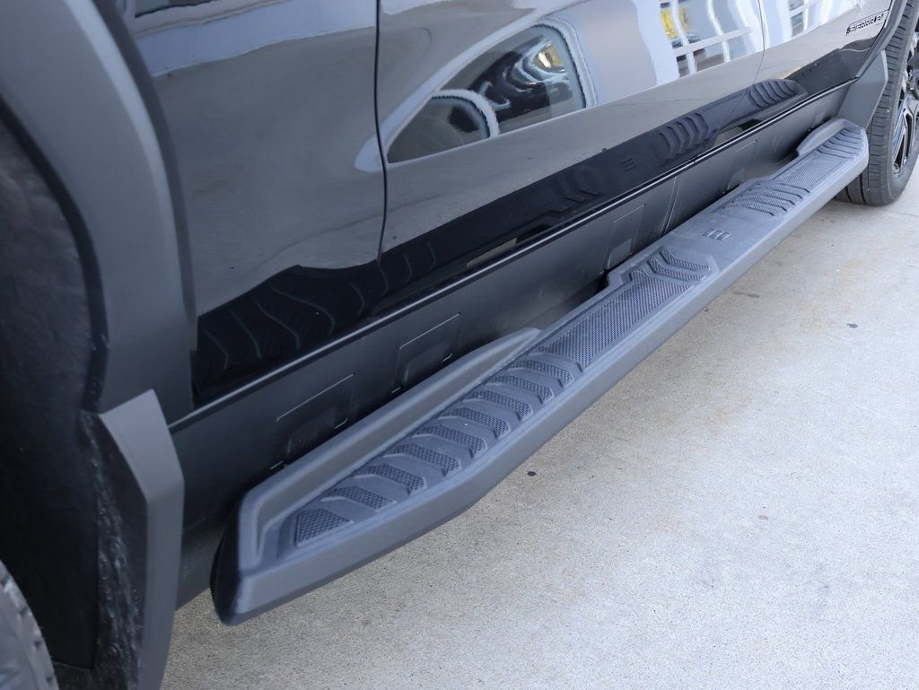 New 2026 GMC Sierra EV Elevation w/ Premium Package image 34