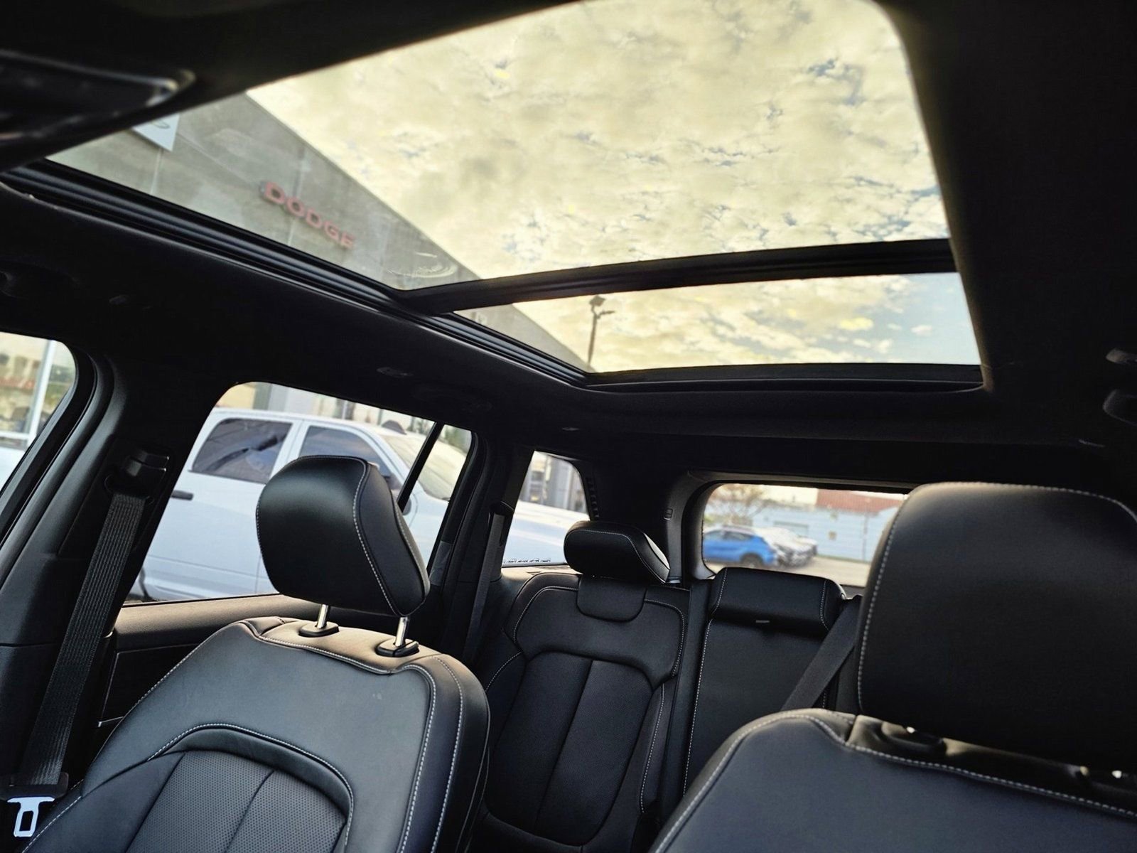 New 2026 Jeep Grand Cherokee Limited Reserve image 30