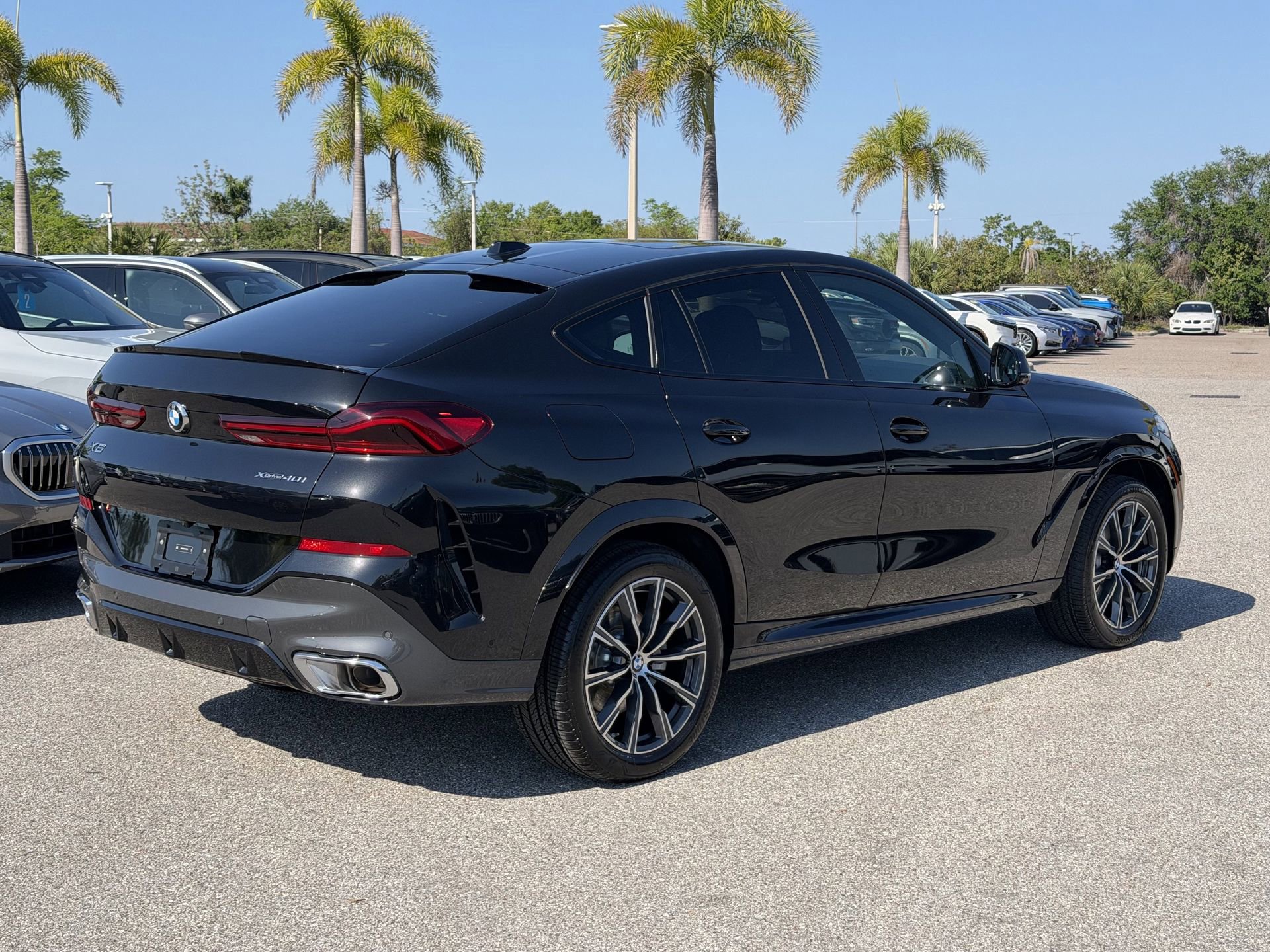 Used 2026 BMW X6 xDrive40i image 3