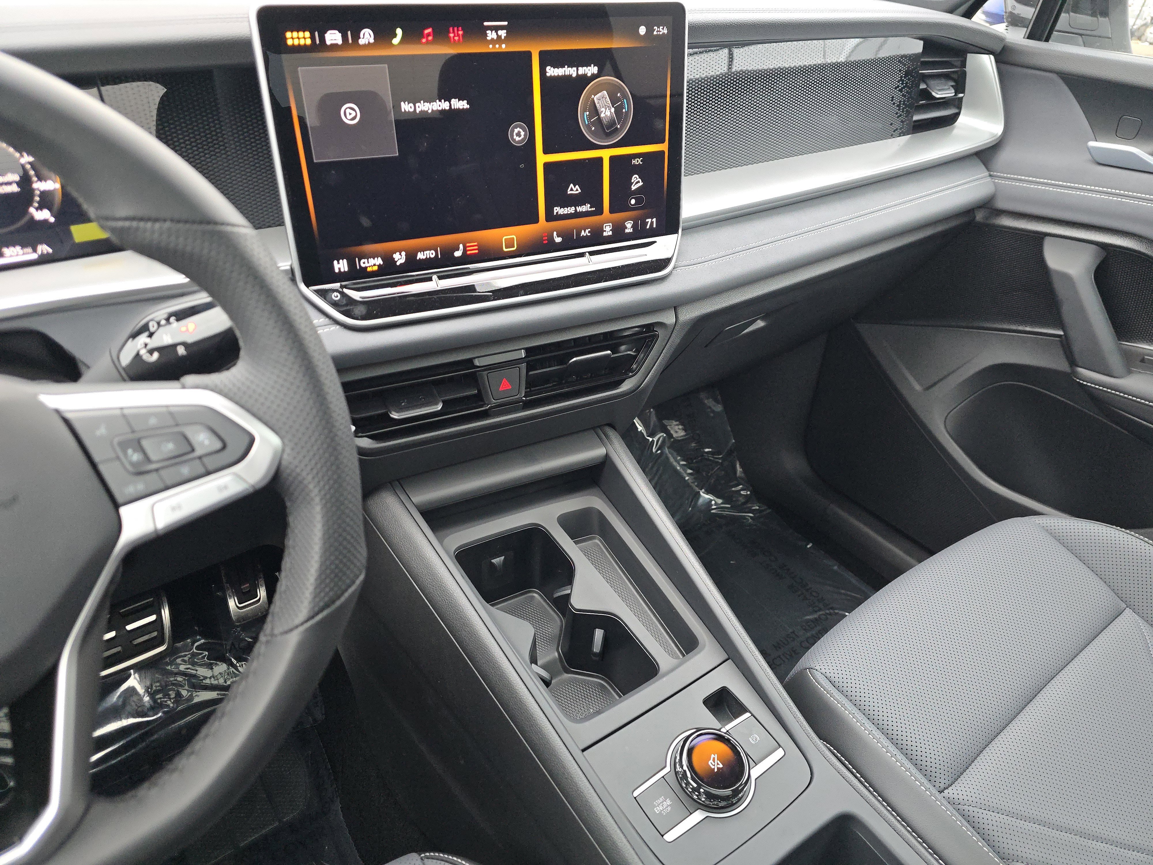 New 2026 Volkswagen Tiguan SE R-Line image 22