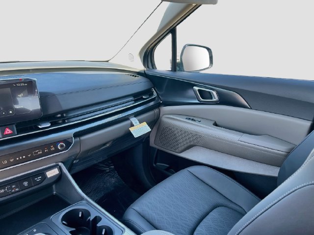 New 2027 Kia Carnival LXS FWD image 23