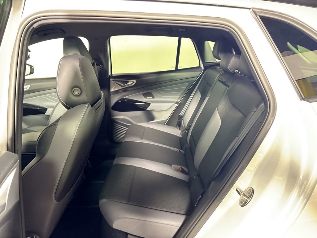 New 2025 Volkswagen ID.4 Pro S Plus image 22