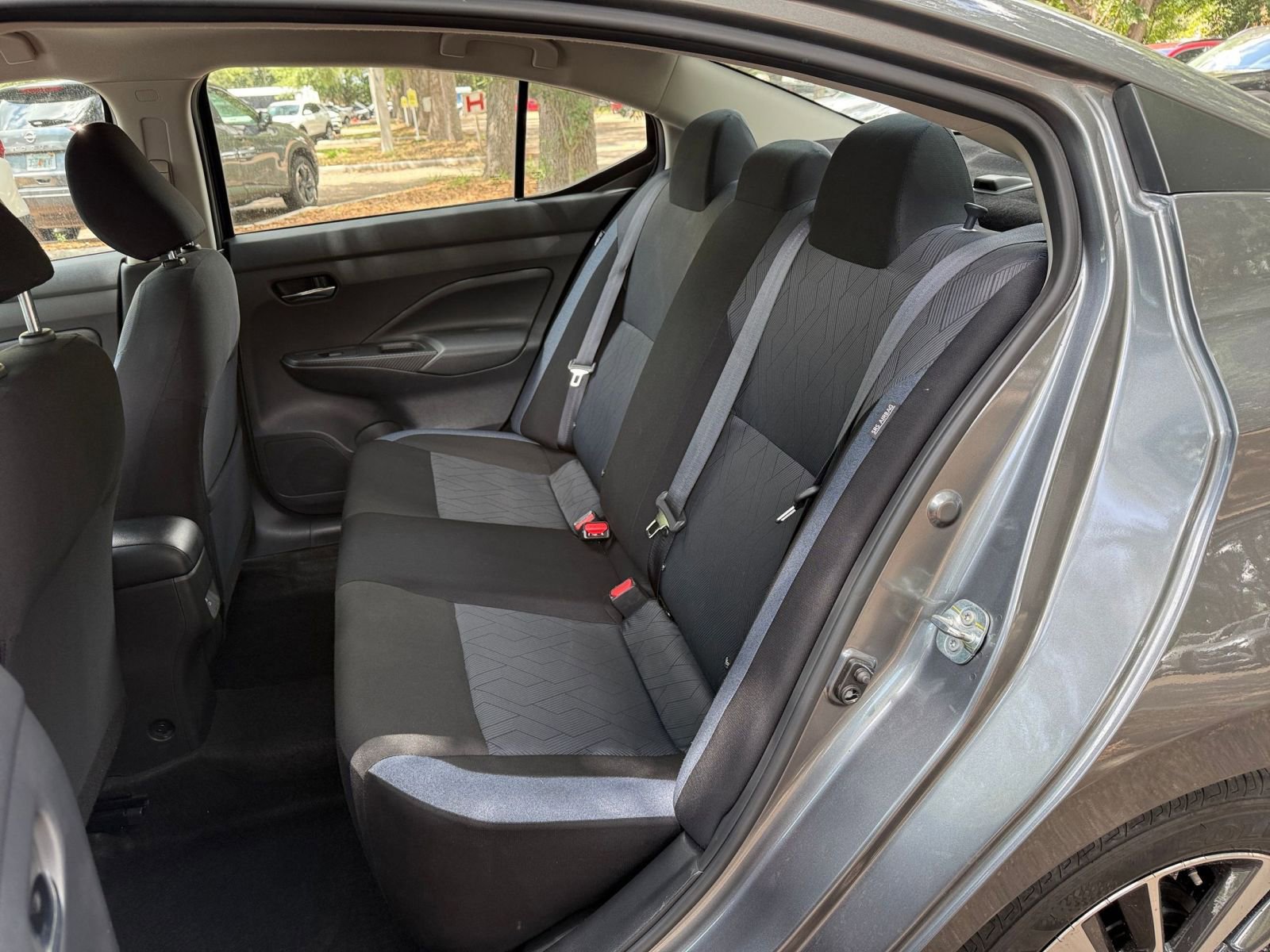 Used 2025 Nissan Versa SV FWD image 36